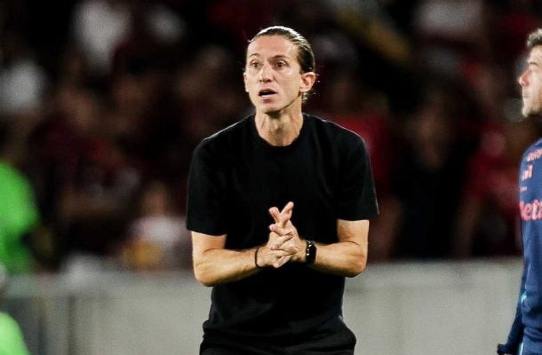 Filipe Luís tenta evitar marca negativa inédita na carreira