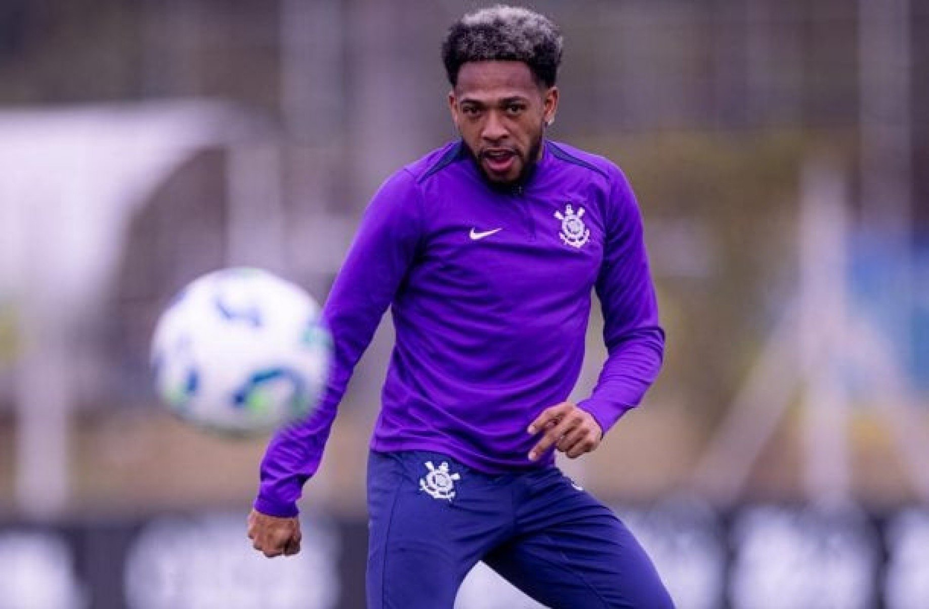 Corinthians aguarda Martínez com possibilidade de “multa pesada”