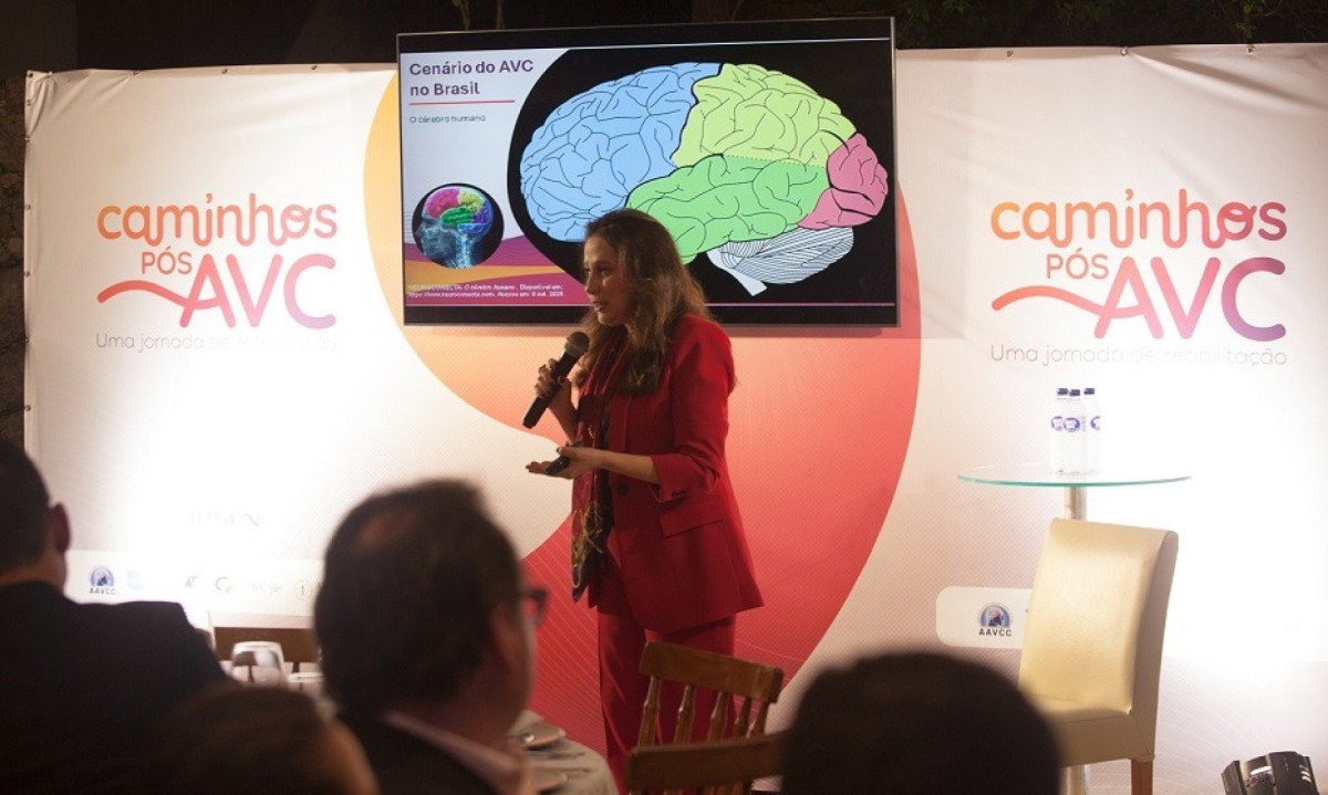 O acidente vascular cerebral (avc) exige diagnóstico rápido e reabilitação adequada