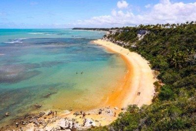 A Praia do Espelho, próxima a Trancoso, é considerada uma das mais bonitas do Brasil -  (crédito: Reprodução/Redes Sociais)