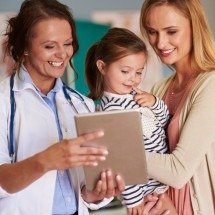 IA é aplicada por healthtechs para suporte a famílias - DINO