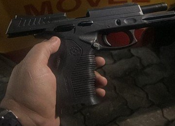 Arma utilizada na execução desafeto foi apreendida -  (crédito: PMMG)