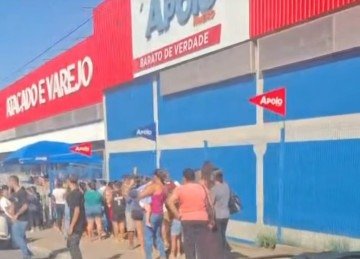 Lagoa Santa também registrou tumulto e filas em frente ao supermercado Apoio Mineiro  -  (crédito: Reprodução/ Redes Sociais)