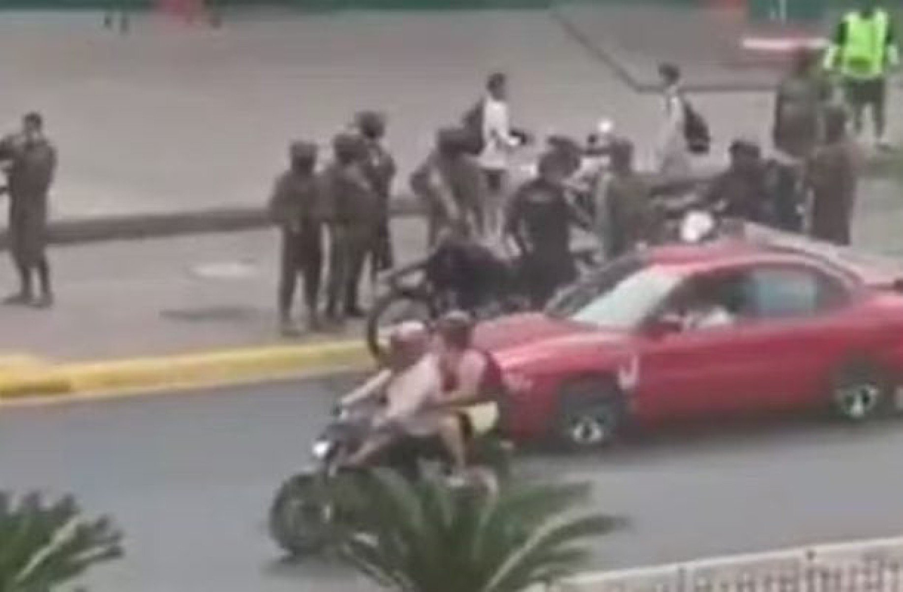 Ex-Santos, atacante é vítima de atentado ao chegar em treino no Equador