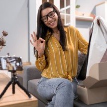 Sete em cada dez brasileiros seguem influencers digitais - DINO