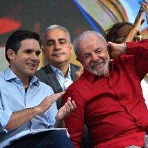 O presidente e o nível do Congresso - Mauro Pimentel/AFP