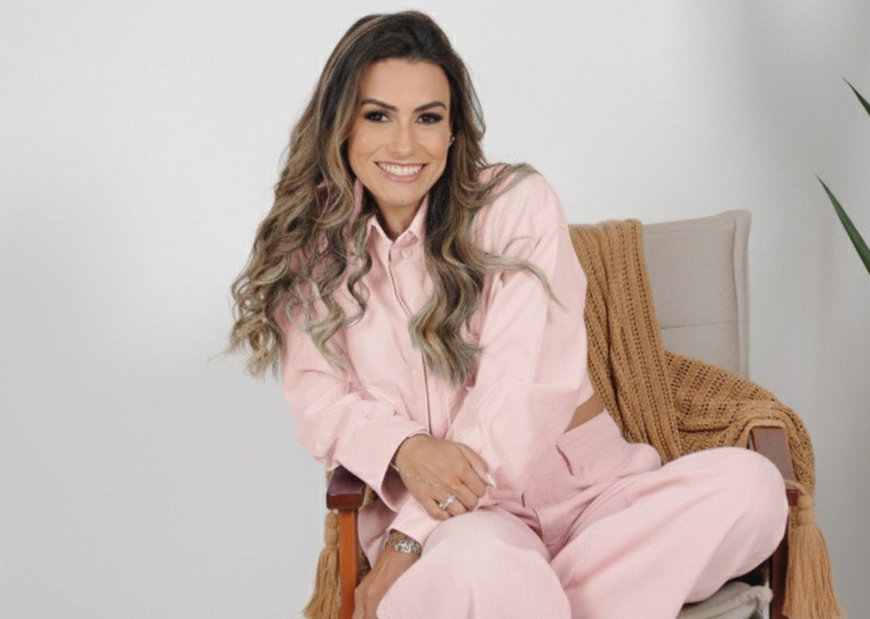 'O câncer não é um diagnóstico final', afirma Marcela