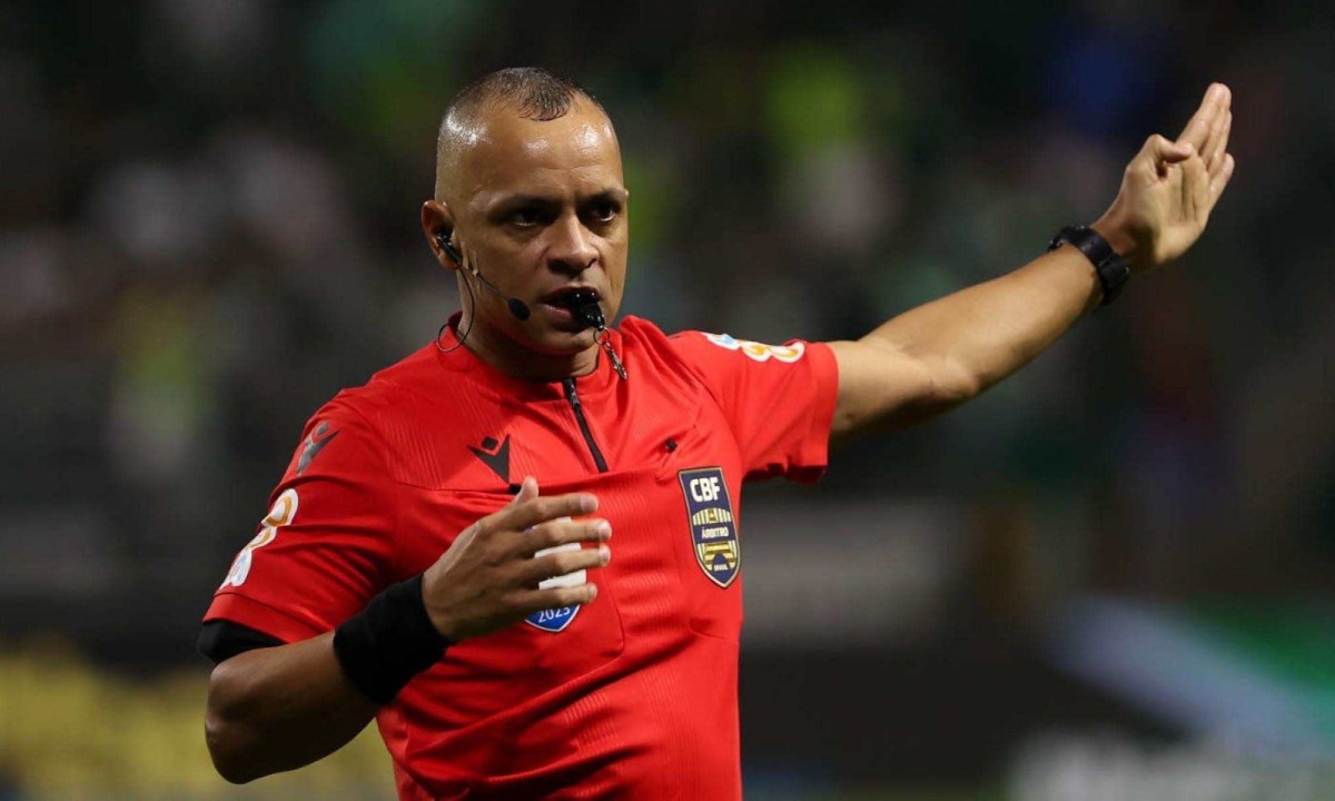 O árbitro Wilton Pereira Sampaio - (crédito: Cesar Greco/Palmeiras) O árbitro Wilton Pereira Sampaio - (crédito: Cesar Greco/Palmeiras)