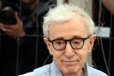 Woody Allen prestou uma tocante homenagem à atriz Diane Keaton, morta em 11/10/2025 aos 79 anos, relembrando o impacto dela em sua vida e carreira. “Nunca li uma crítica sobre meu trabalho e só me importava o que Keaton tinha a dizer”, escreveu o cineasta americano. -  (crédito: Georges Biard, CC BY-SA 3.0, via Wikimedia Commons)