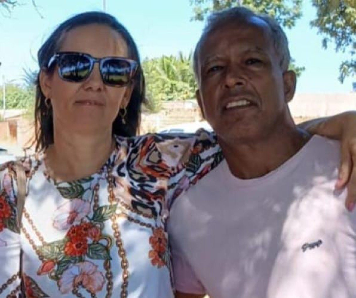 Casal Maria Adriana de Souza Borges e Aldir Tintiliano Borges, de Jaíba, mortos no acidente com ônibus em Pernambuco. Adriana e Aldir eram donos de uma loja no perímetro urbano do Projeto de Irrigação do Jaíba