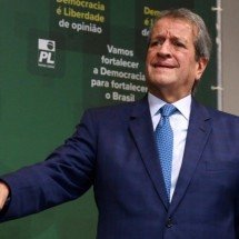 STF decide reabrir investigação contra Valdemar por trama golpista