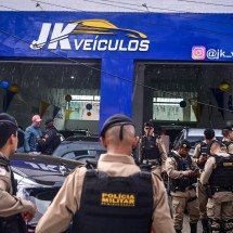 Funcionários de concessionária foram rendidos antes da morte do PM - Leandro Couri/EM/D.A PRESS