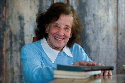 Pensadora, educadora e fundadora da Editora Miguilim, Maria Antonieta Cunha participa da mesa 'Uma vida dedicada aos livros, à literatura e aos leitores', hoje à noite, logo depois da abertura da sexta edição do FLI BH -  (crédito: Ramon Bittencourt/divulgação)