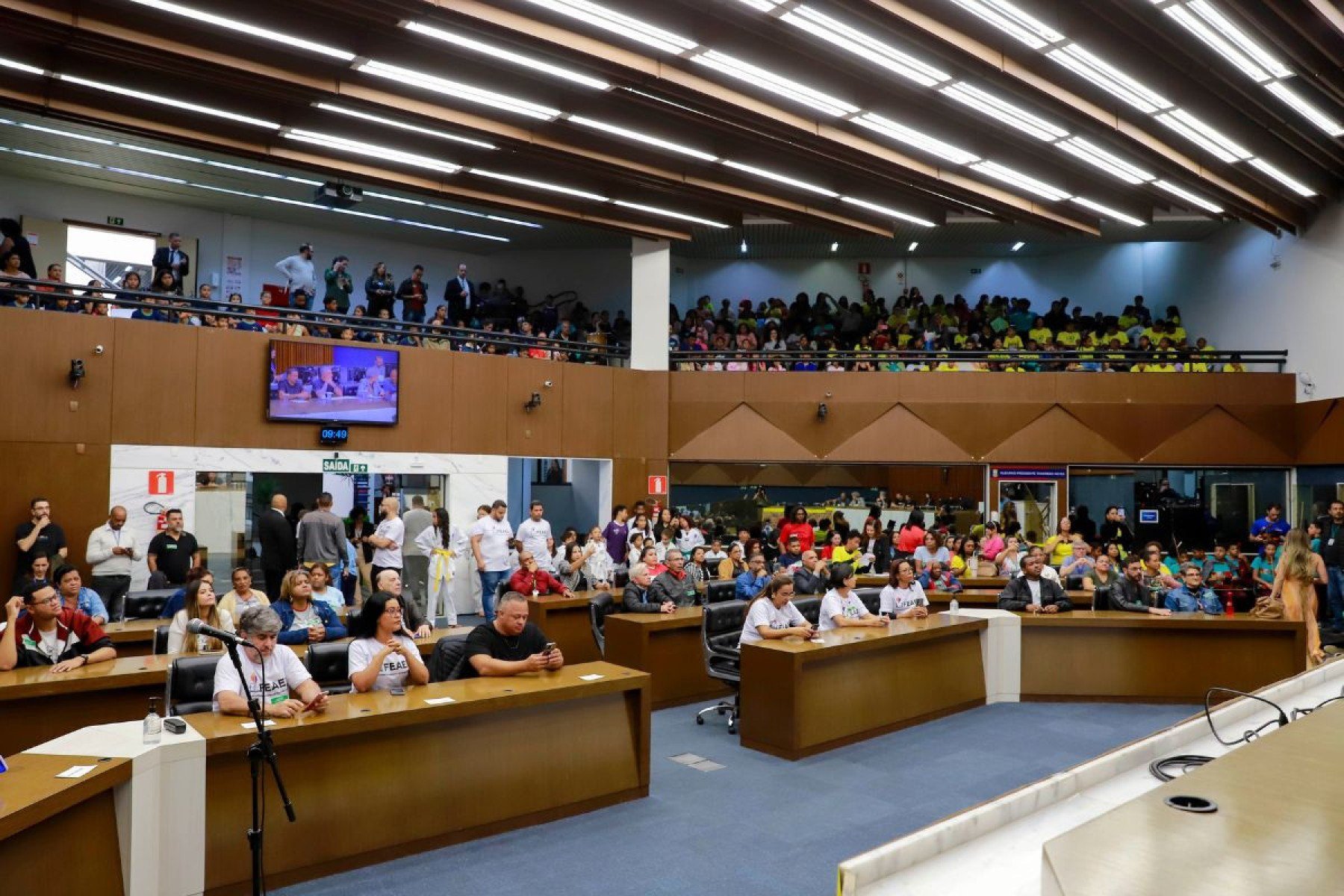 Audiências públicas e visitas aos bairros mostram a atuação direta da Câmara Municipal de BH junto à população da cidade  CMBH