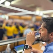 Funcionários protestam contra presidente da Copasa na Assembleia - Fernanda Bescia