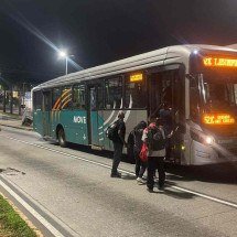 Leitores do EM contam histórias de falta de ônibus à noite após reportagem - Denys Lacerda/EM/D.A Press