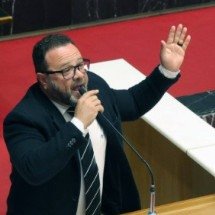 Confusão e coro de ‘Barbie da Shopee’ interrompem votação da PEC da Copasa - Henrique Chendes/ALMG