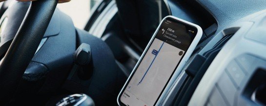Antes de entrar em um carro de aplicativo, verifique a placa e a identidade do motorista -  (crédito: Reprodução/Pexels)