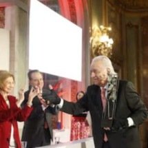 Maestro João Carlos Martins recebe prêmio em Madri e anuncia nova etapa na carreira - Divulgação/Fundação MAPFRE