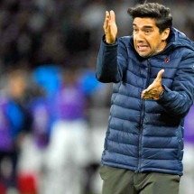 Após a derrota por 3 a 0 em Quito, no jogo de ida das semifinais da Libertadores, o técnico do Palmeiras, Abel Pereira, reconheceu a superioridade da LDU -  (crédito: Rodrigo BUENDIA / AFP)