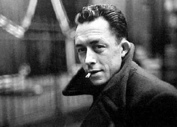 Jean-Baptiste Clamence, antes do fatídico encontro com a suicida, era um proeminente advogado em Paris, especializado em causas nobres -  (crédito: Facebook/Reprodução)