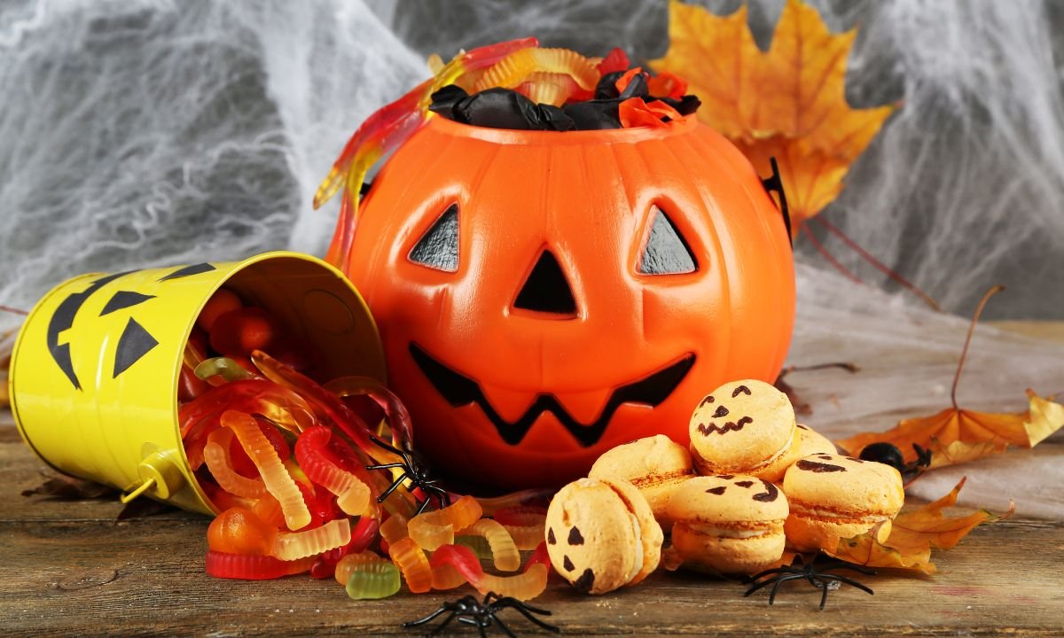 Mesa posta de Halloween: inspire-se com ideias fáceis e criativas - pixelshot
