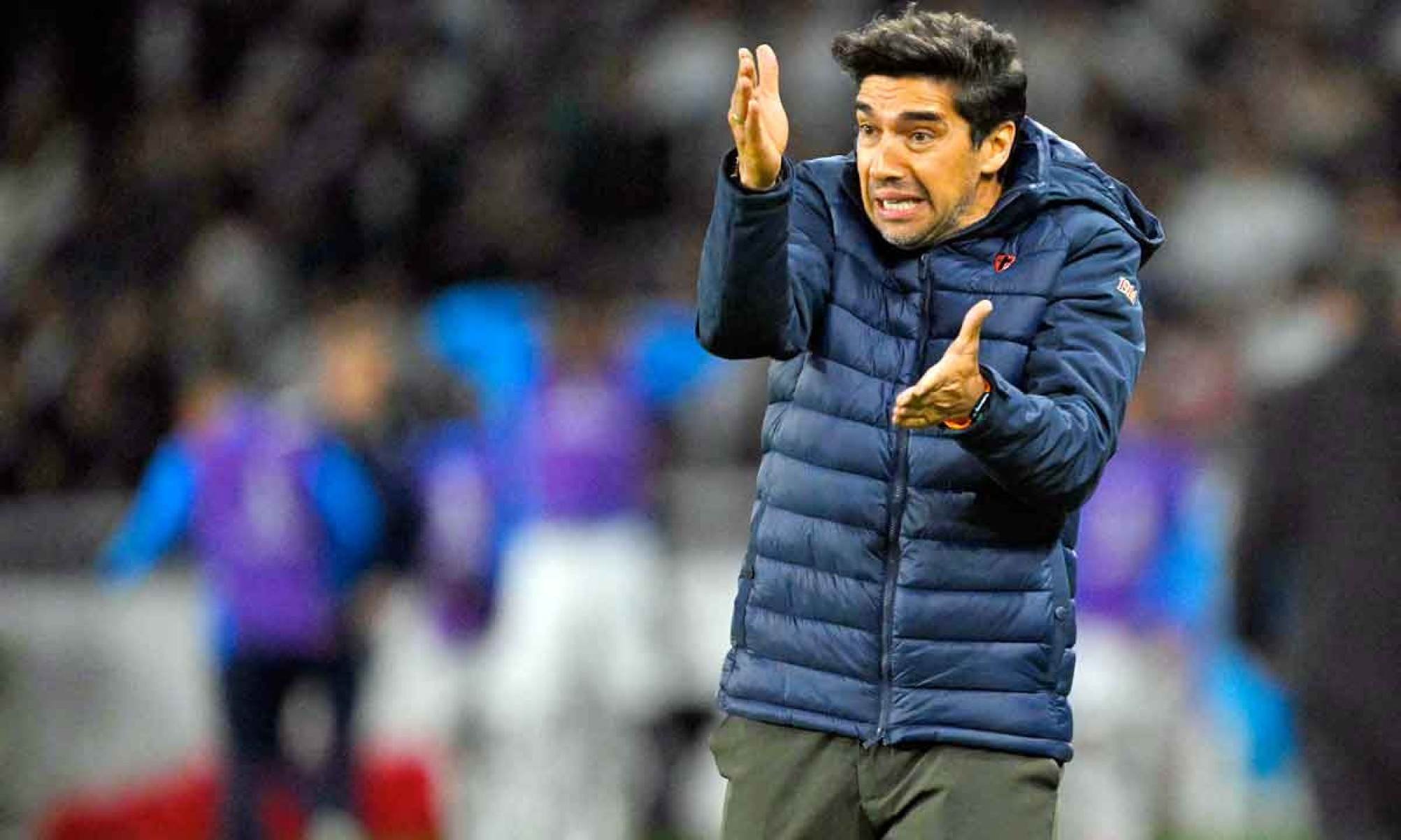 Após a derrota por 3 a 0 em Quito, no jogo de ida das semifinais da Libertadores, o técnico do Palmeiras, Abel Pereira, reconheceu a superioridade da LDU -  (crédito: Rodrigo BUENDIA / AFP) Após a derrota por 3 a 0 em Quito, no jogo de ida das semifinais da Libertadores, o técnico do Palmeiras, Abel Pereira, reconheceu a superioridade da LDU -  (crédito: Rodrigo BUENDIA / AFP)