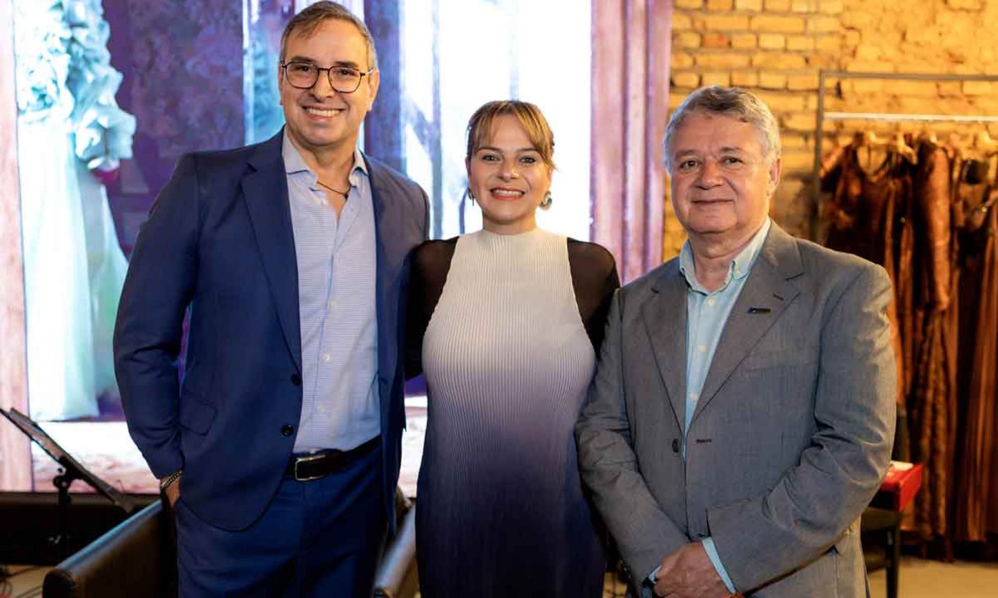 Rogério Vasconcellos, a secretaria de Cultura e turismo Bárbara Botega e Fausto Isaac -  (crédito: Divulgação) Rogério Vasconcellos, a secretaria de Cultura e turismo Bárbara Botega e Fausto Isaac -  (crédito: Divulgação)
