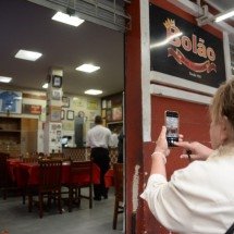 BH se despede do Bar Bolão na esquina do Santa Tereza neste domingo (26/10) - Tulio Santos/EM/D.A.Press. Brasil. Belo Horizonte - MG