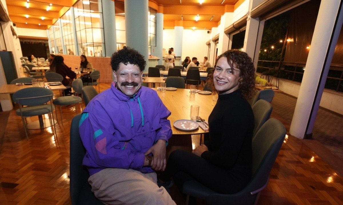 Sebastião Martins e Sabrina da Silva, do restaurante Tom, lamentam que só conseguem se divertir em botecos Sebastião Martins e Sabrina da Silva, do restaurante Tom, lamentam que só conseguem se divertir em botecos