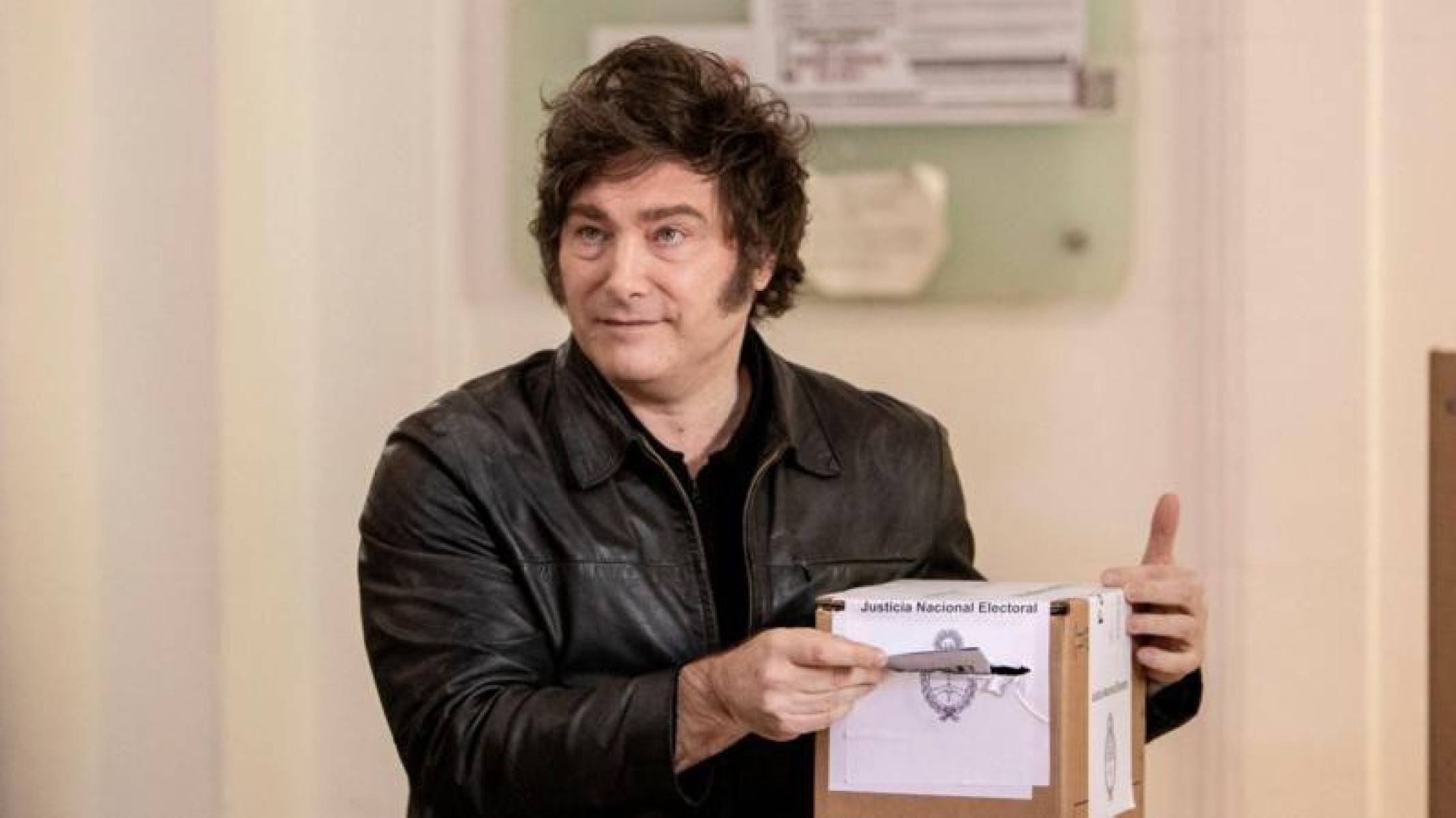 Milei teve 'muita ajuda' dos EUA para vencer eleições legislativas, diz Trump - BBC