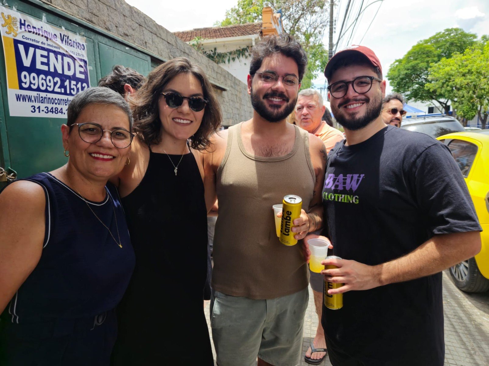 (Da esquerda para a direita) Adriani Cristina de Freitas acompanhada dos filhos Gabriela e Rafael Freita e também com o genro James Melo-Jair Amaral/EM/D.A Press