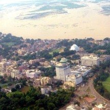 Naja tenta atacar menino de 2 anos, mas é ele que mata a serpente - Chandan Singh  wikimedia commons 