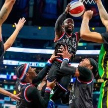 As apresentações do Harlem Globetrotters misturam basquete com malabarismo e humor, atraindo muitas crianças -  (crédito: Instagram/Reprodução)