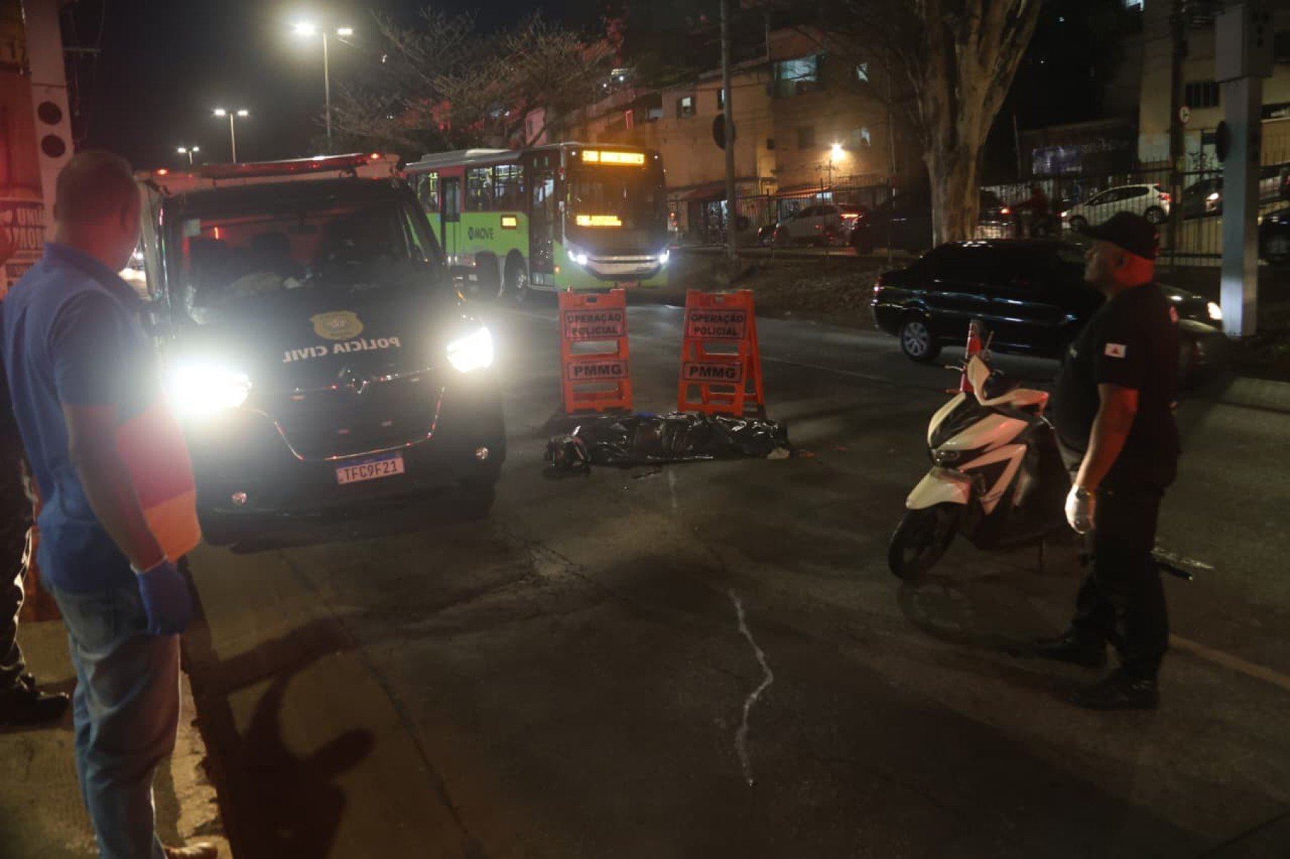 Perícia da Polícia Civil esteve no local-Marcos Vieira/EM/DA. Press