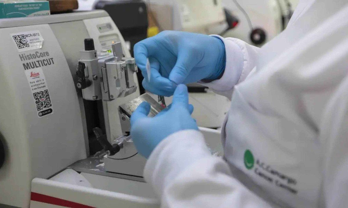 Caso a biópsia confirme o câncer de próstata, os homens serão direcionados para o melhor tratamento - (crédito: Paulo Pinto/Agência Brasil)