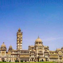 Conheça a maior residência particular do mundo, com 2,8 milhões m² - Sharadsy/Wikimédia Commons