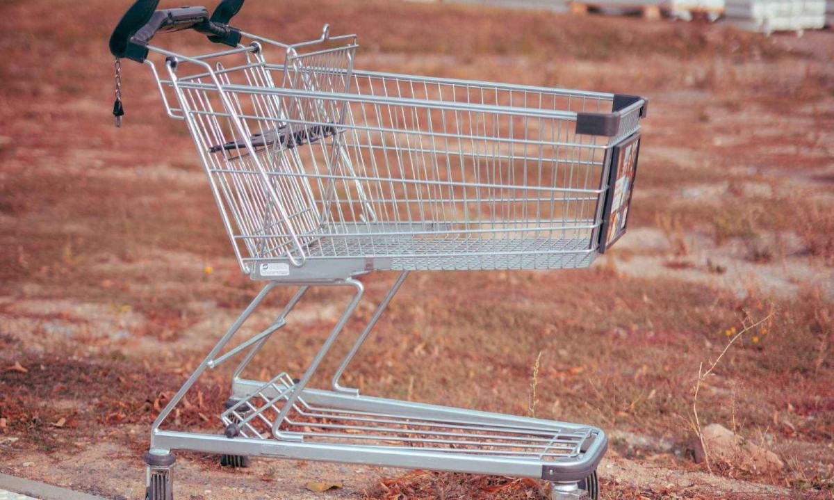 Corpo foi visto sendo carregado em um carrinho de supermercado pelo Bairro São Paulo. Momentos depois, o corpo e o carrinho foram achados abandonados em uma marginal do Anel Rodoviário -  (crédito: Unsplash) Corpo foi visto sendo carregado em um carrinho de supermercado pelo Bairro São Paulo. Momentos depois, o corpo e o carrinho foram achados abandonados em uma marginal do Anel Rodoviário