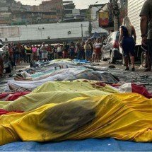 Corpos expostos em praça no Rio de Janeiro -  (crédito: Bruna Fantti/Folhapress)