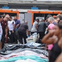 'Ele queria se entregar', diz mãe que reconheceu filho entre vítimas enfileiradas no RJ - Tomaz Silva /Agência Brasil