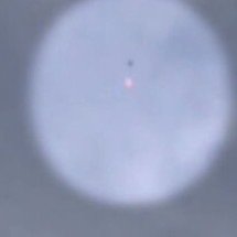 Bandidos usam drones para jogar bombas em policiais; tecnologia avança para o bem, mas também para o mal - Reprodução de vídeo TV Globo 