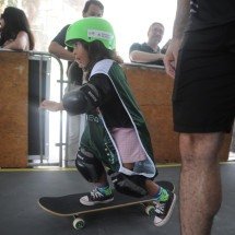 Pista de skate e parede de escalada são inauguradas em bairro de BH - Alexandre Guzanshe/EM/D.A. Press