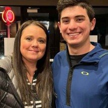 Mãe biológica e filho descobrem que trabalhavam no mesmo hospital - Divulgação / HCA Healthcare’s St. Mark’s Hospital