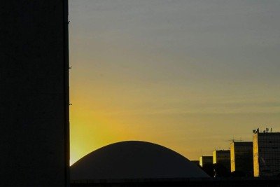 Só metade dos estados tem leis de avaliação de servidores, mostra levantamento -  (crédito: Platobr Economia)