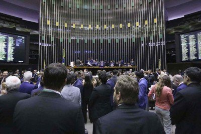 Câmara aprova pacote fiscal de R$ 25 bilhões e texto segue para o Senado -  (crédito: Platobr Politica)