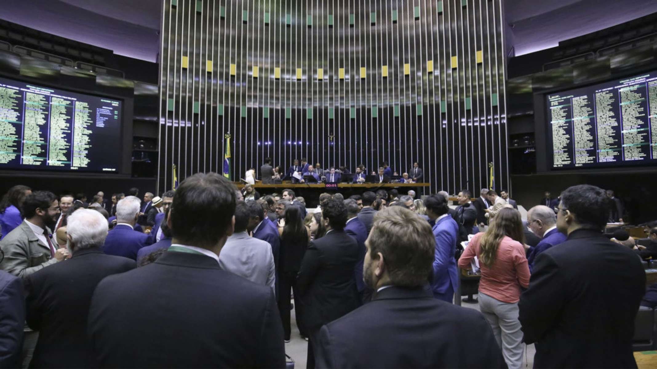 Ex-presidente do Cruzeiro assume vaga na Câmara após licença de Nely Aquino - Platobr Politica