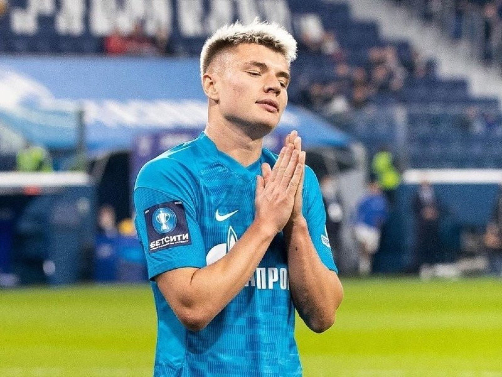 Companheiro de ex-lateral do Atlético escapa por pouco de sequestro; veja vídeo - No Ataque Internacional