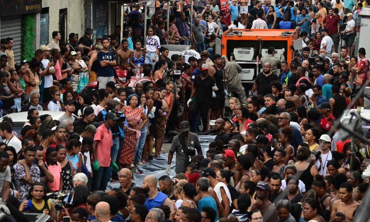 Quem viverá para contar essa história? Os números ficam, mas as vozes se perdem -  (crédito: Pablo Porciuncula/AFP) Quem viverá para contar essa história? Os números ficam, mas as vozes se perdem -  (crédito: Pablo Porciuncula/AFP)