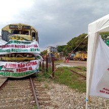 Depois de 3 dias, vítimas da tragédia de Brumadinho desocupam linha férrea