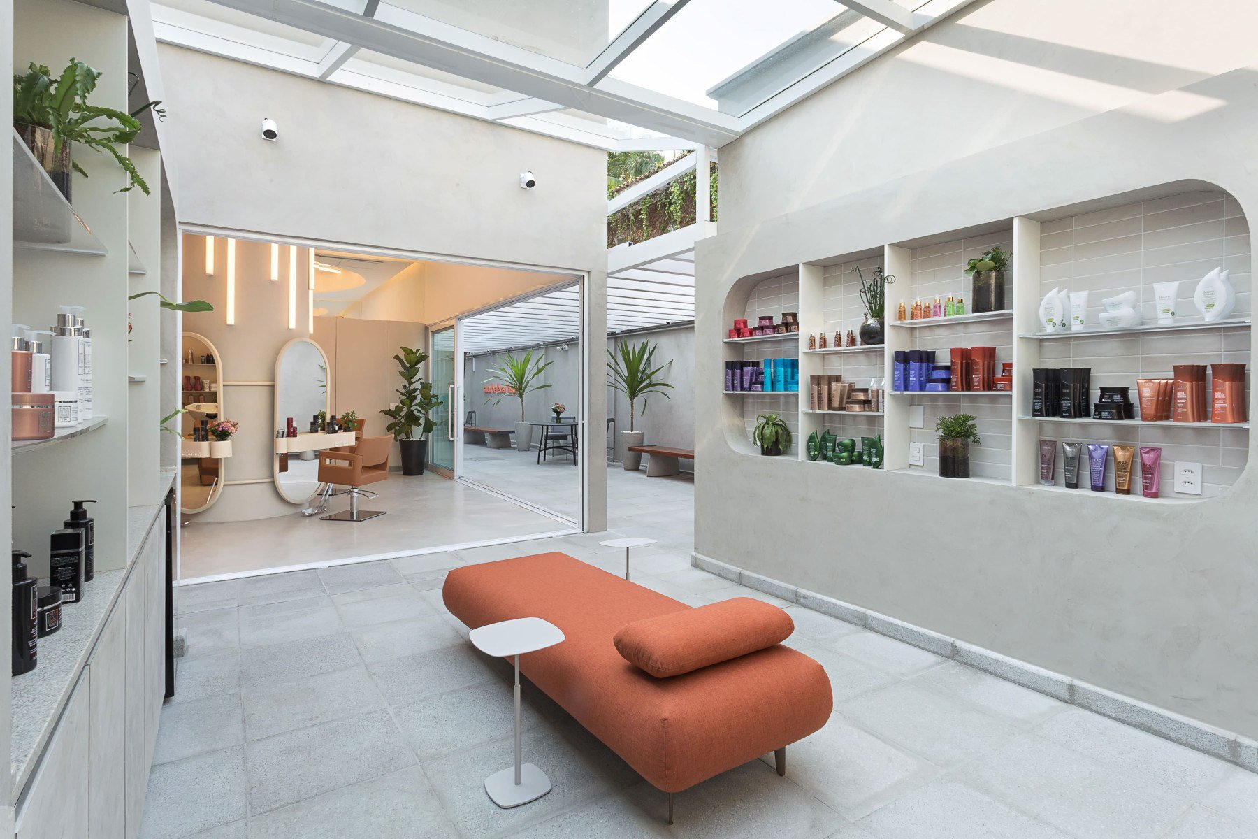 Amend orienta sobre cuidados com os cabelos no verão - DINO